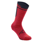 Alpinestars Merino Socks 24, calzini da ciclismo, rosso e nero, costruzione in lana merino a strato singolo, con logo Alpinestars nero sul piede e polsino nero con marchio rosso