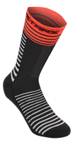 Alpinestars Drop Socks 19, calze da ciclismo MTB, nero con strisce orizzontali bianche, bordo a costine rosso acceso con logo nero, struttura in mesh leggera, lunghezza 19 cm