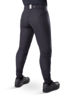Alpinestars Pantaloni Termici A-Dura, pantaloni da mountain bike, nero, vista posteriore con tasche con cerniera e marchio sulla vita, vestibilità affusolata per il ciclismo in climi freddi