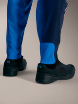 Pantaloni Alpinestars A-Supra Elite in Faded Bright Blue con polsini elastici e tessuto premium elasticizzato a 4 vie.