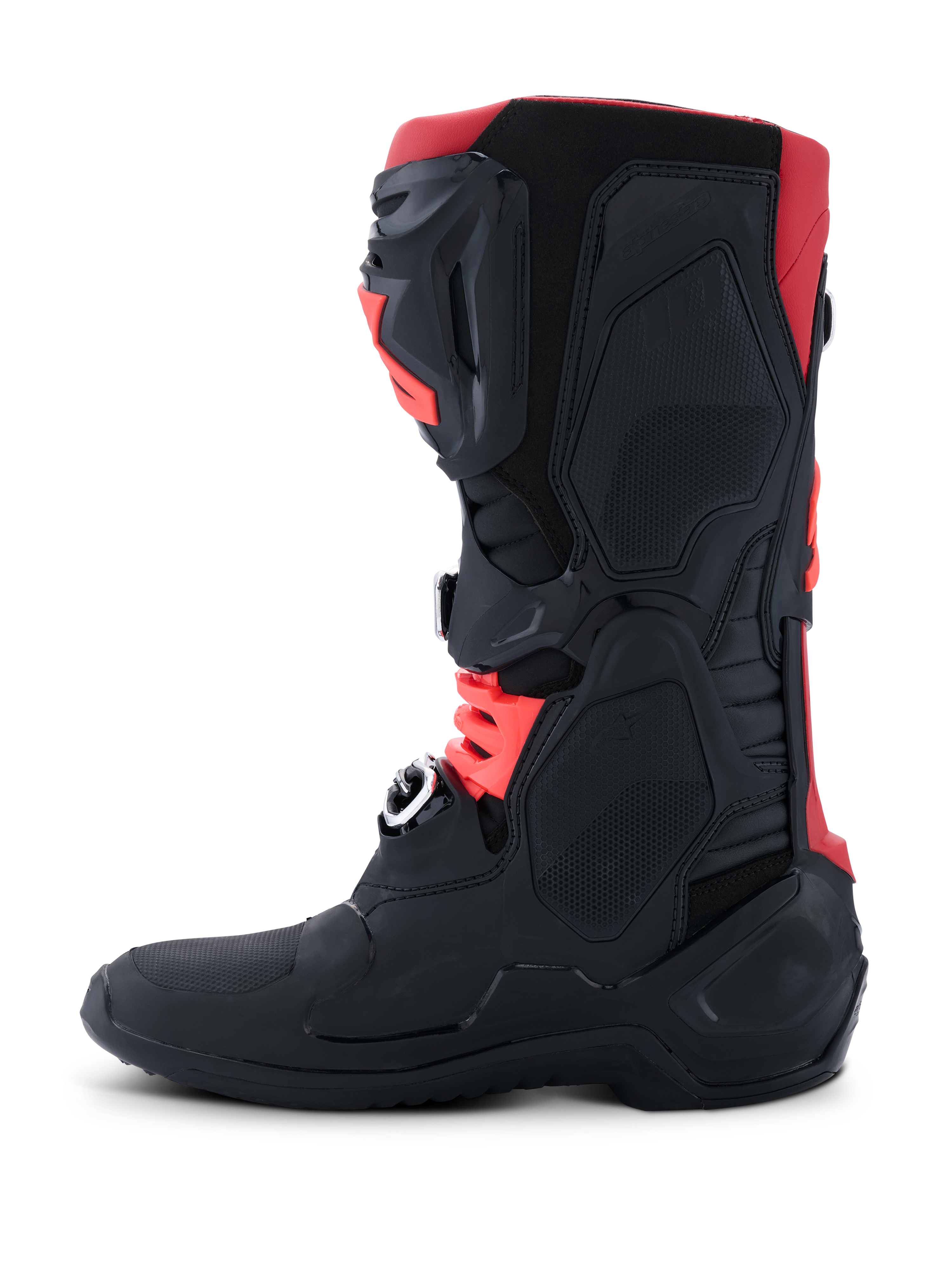 Stivali Alpinestars Tech 10, stivali da motocross, nero e rosso, vista laterale che mostra il telaio protettivo in TPU, fibbie in alluminio forgiato a freddo e design aerodinamico per il fuoristrada