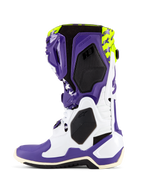 Stivali Alpinestars Tech 10 Dirt Studios® LE, stivali da motocross, bianco, viola e giallo fluo, vista laterale che mostra il telaio in TPU bianco e viola, parte superiore in giallo fluo con grafiche a stella, pannelli neri con trama a nido d'ape e design da corsa off-road di livello professionale