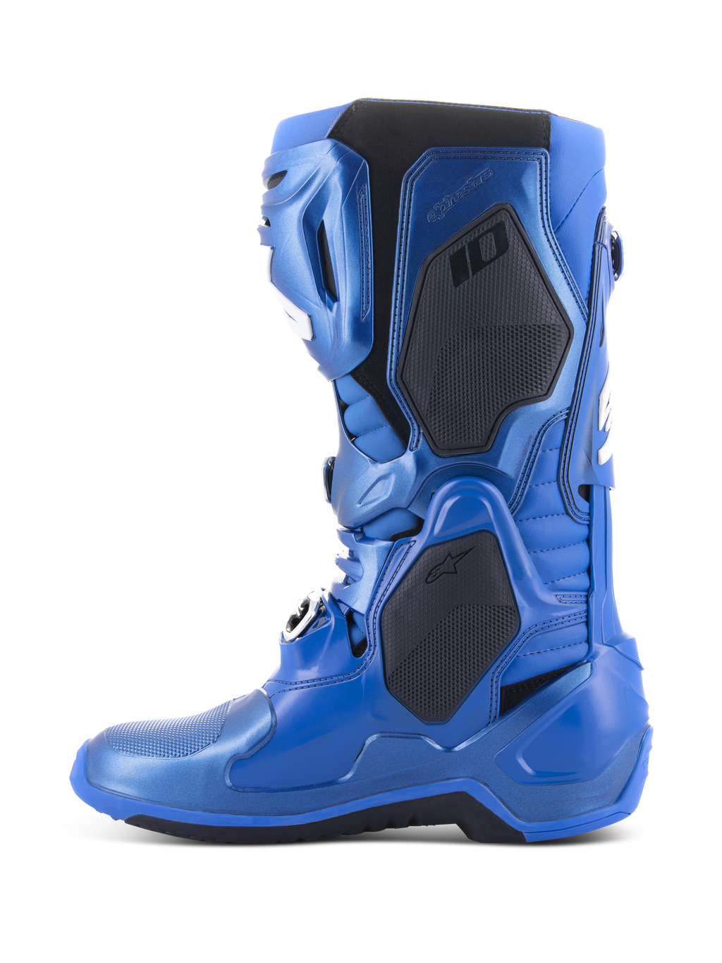 Stivali Alpinestars Tech 10, stivali da motocross, blu metallizzato e nero, vista di profilo che mostra i pannelli protettivi neri e la finitura blu metallizzata, design tecnico avanzato per competizioni professionistiche di motocross