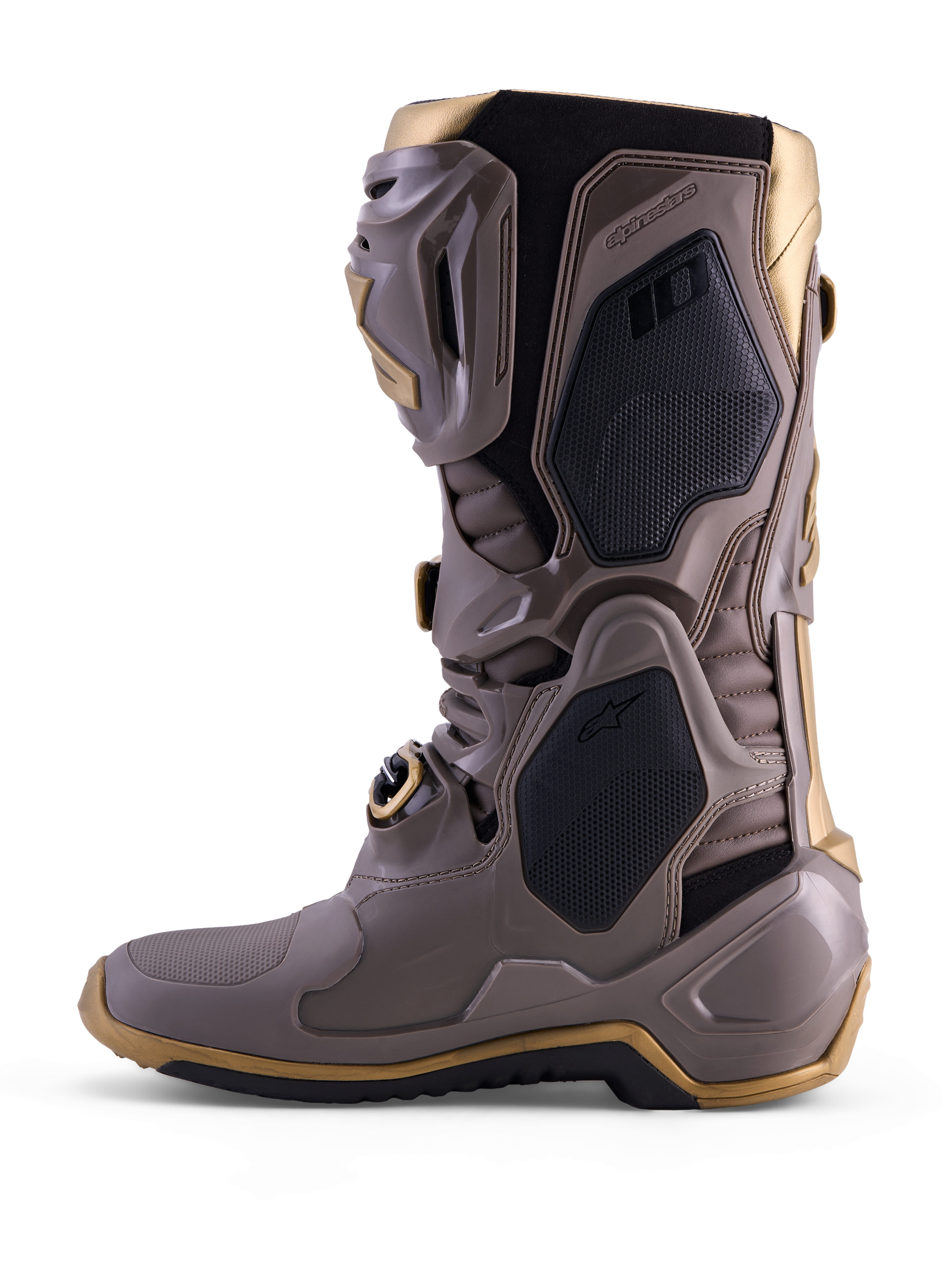 Stivali Alpinestars Tech 10 Air Gold in Earth Brown Gold, con guscio protettivo in TPU e dettagli metallizzati color oro.