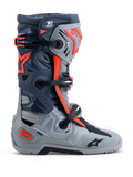 Alpinestars stivali Tech-10 Enduro, stivali da moto fuoristrada grigi e rossi fluo con protezioni in TPU e sistema DCHP.