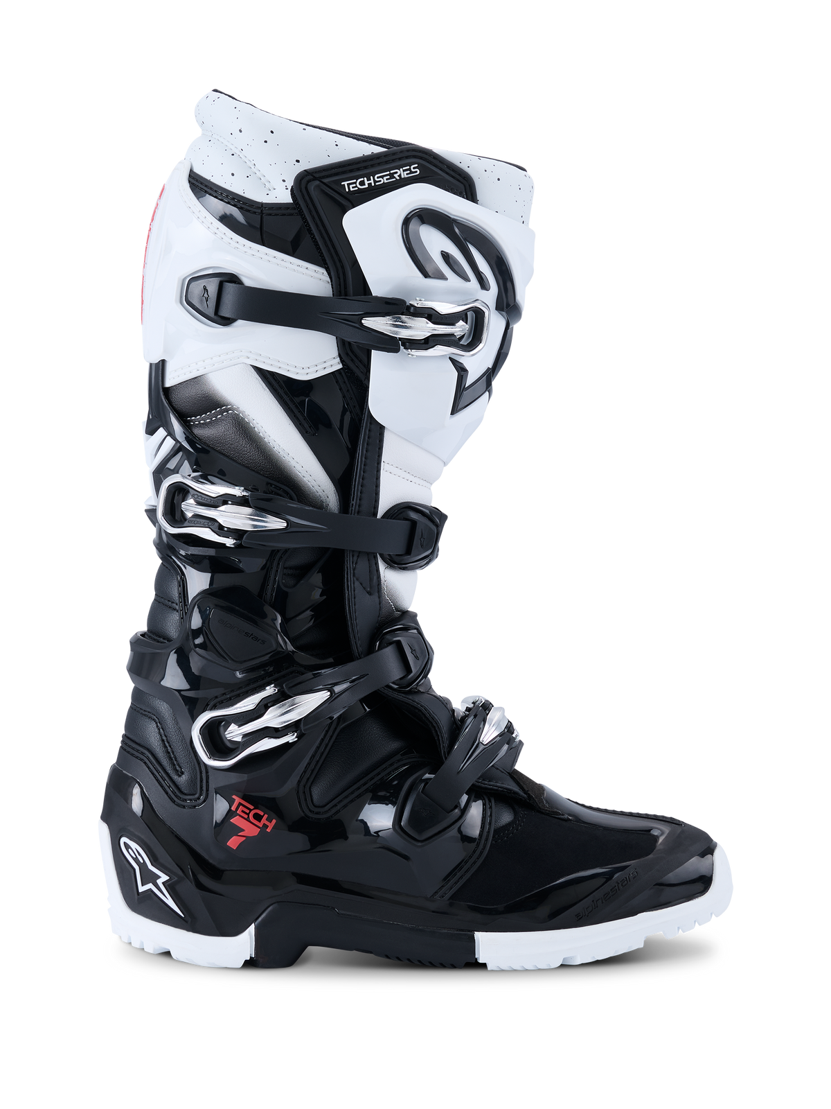 Alpinestars Stivali Tech 7 Enduro 2026, stivali da moto off-road, nero e bianco, con quattro fibbie metalliche, pannelli protettivi in TPU ad alto impatto, robusta suola a doppia mescola e vistoso logo Alpinestars su tallone e stinco