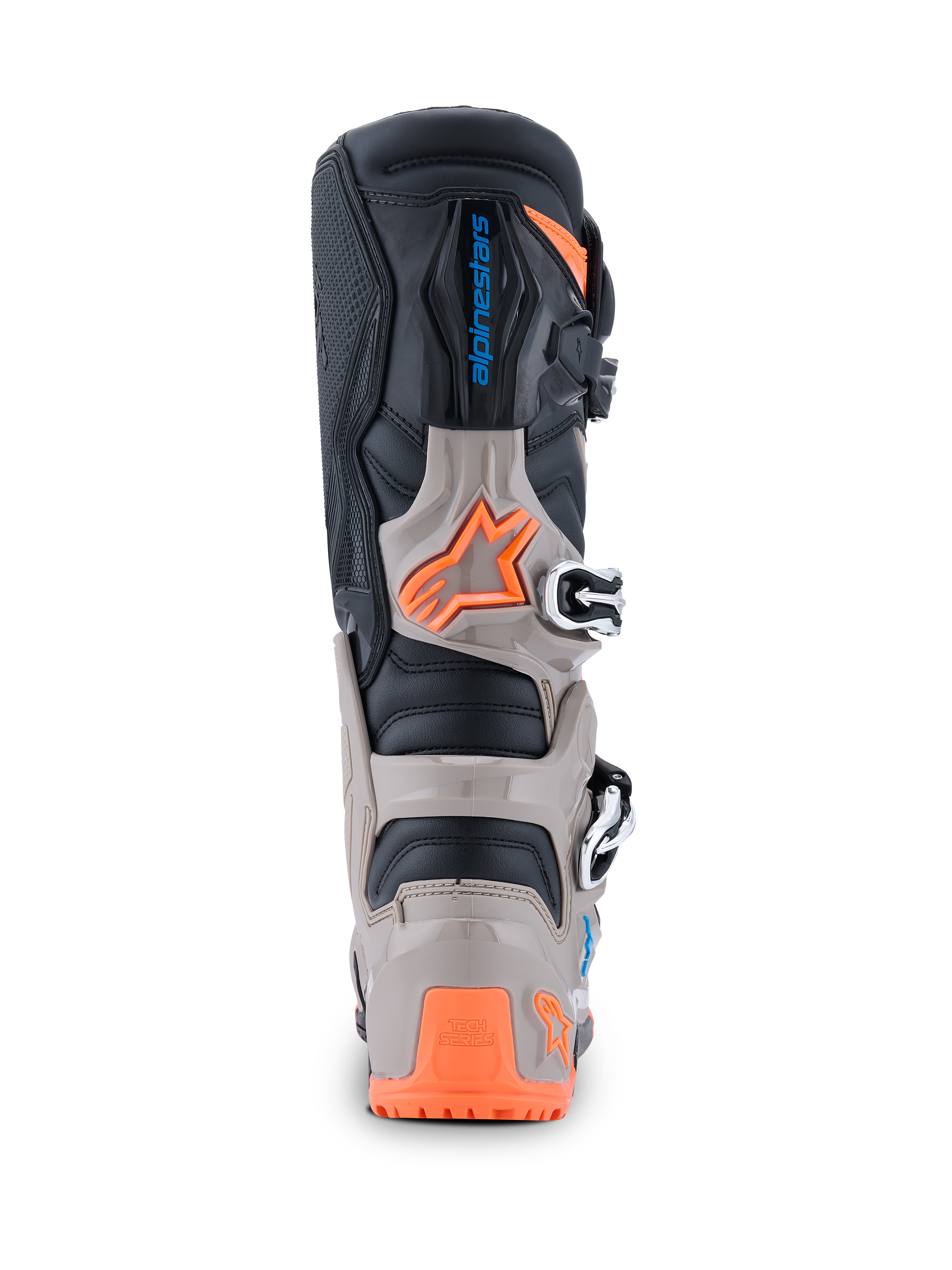 Stivali Alpinestars Tech 7 Enduro 2026, vista posteriore, nero, grigio caldo e arancione fluo, con protezione in TPU, branding Alpinestars e sistema di chiusura a fibbie sicuro per la guida off-road