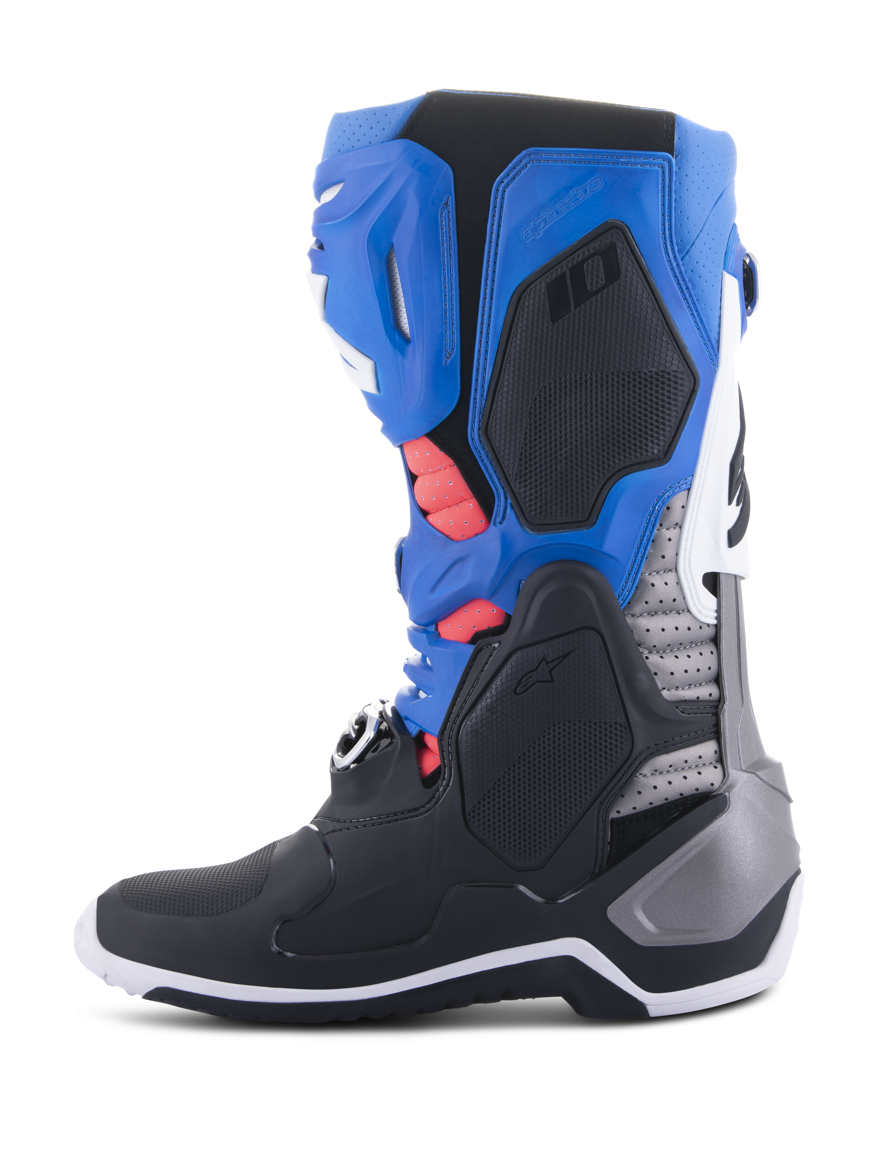 Stivali Alpinestars Tech 10 Supervented, stivali da motocross, nero, blu, viola e bianco, vista laterale con pannelli blu e neri e accenti argento, imbottitura interna rosso corallo visibile dalle aperture di ventilazione, design avanzato per gare fuoristrada