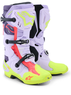 Alpinestars Tech 10 Supervented Boots, stivali da motocross, viola, giallo fluo e rosa diva, con costruzione in microfibra traforata per il massimo flusso d'aria, sistema di fibbie meccaniche, punta e suola giallo neon brillante e vivaci accenti rosa.