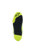 Stivali Alpinestars Tech 10 Supervented, vista dettagliata della suola, Giallo Fluo e Nero, con motivo a nido d'ape per il grip, inserto centrale sostituibile e superficie strutturata per la trazione sulle pedane