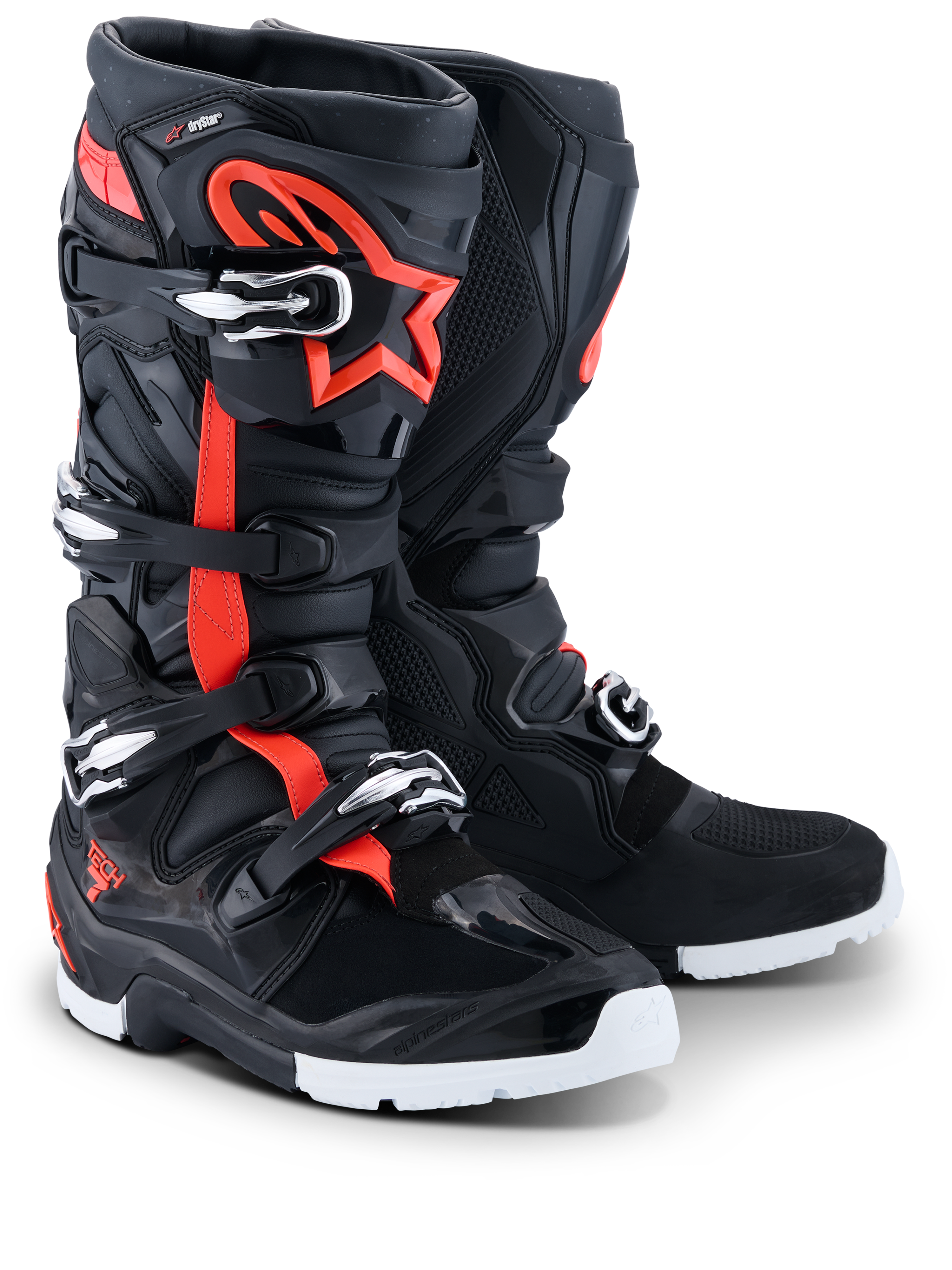 Stivali Alpinestars 2026 Tech 7 Enduro Drystar®, stivali da motocross enduro, nero, rosso fluo e bianco, con accenti rosso fluo e logo a stella, chiusure a fibbie multiple e robuste suole bianche per prestazioni off-road
