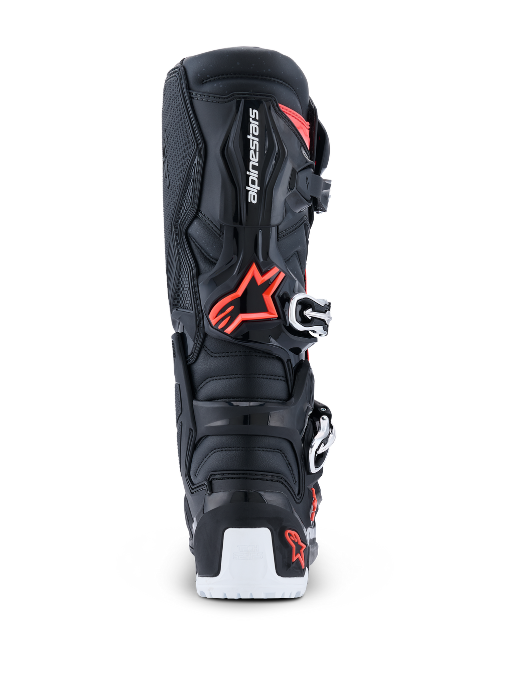 Stivali Alpinestars 2026 Tech 7 Enduro Drystar®, stivali da motocross enduro, nero rosso fluo e bianco, vista posteriore che evidenzia il guscio protettivo in TPU, il logo Alpinestars, l'area del perno biomeccanico e il rinforzo bianco della suola inferiore.