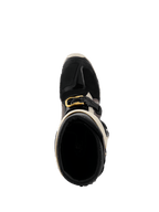Alpinestars 2026 Tech 7 Enduro Drystar® Boots, nero, grigio scuro e oro, vista dall'alto dell'apertura dello stivale, con fibbia dorata, fodera interna e puntale protettivo in TPU