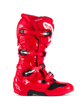 Stivali Alpinestars Tech 7, stivali da motocross, rosso brillante, vista laterale, sistema di chiusura a quattro fibbie, calotta protettiva in TPU, logo Alpinestars bianco e marchio "Tech 7", calzatura resistente per competizioni fuoristrada