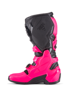 Stivali da motocross Alpinestars Tech 7, Rosa Diva e nero, profilo laterale con calotta protettiva in TPU, pannelli di presa mediale testurizzati con marchio Tech 7 e robusta suola nera, calzature da corsa fuoristrada ad alte prestazioni