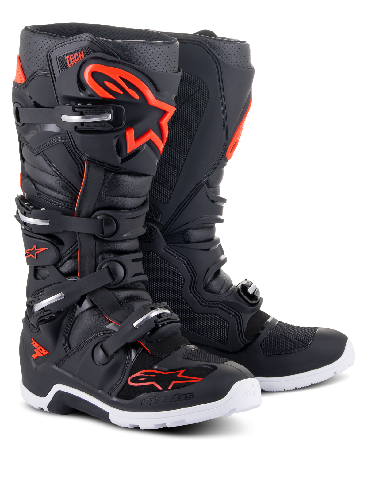 Stivali Alpinestars Tech 7 Enduro, stivali da motocross, nero e rosso fluo, con suola bianca, sistema di chiusura a quattro fibbie e pannelli protettivi rinforzati con marchio Alpinestars in rosso vivace