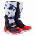 Stivali Alpinestars Tech 3, stivali da motocross e fuoristrada, bianco, rosso brillante e blu scuro, caratterizzati da chiusura a tripla fibbia, piastre in TPU su tibia e tallone, robusta struttura in microfibra con suole bianche e dettagli del logo blu