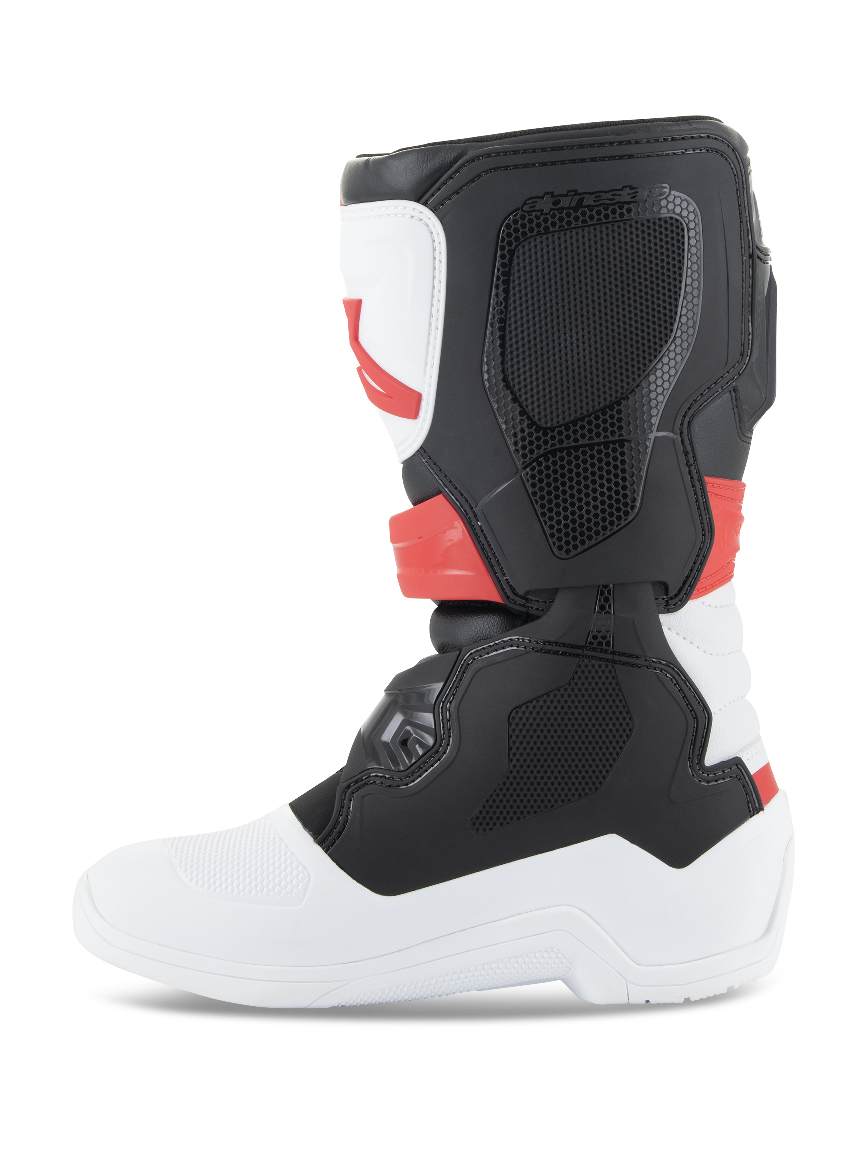 Stivali Alpinestars Youth Tech 3S, stivali da motocross, bianco, nero e rosso brillante, vista laterale, con pannelli protettivi in TPU resistenti e tomaia in microfibra, suola e punta bianche con sezione del polpaccio nera e dettagli rosso brillante, calzatura protettiva da fuoristrada per giovani piloti
