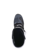 Stivali Alpinestars Tech 5, stivali da motocross, nero, grigio scuro e bianco, vista dall'alto dell'apertura dello stivale che mostra l'interno imbottito e la punta testurizzata, calzatura protettiva professionale per corse fuoristrada