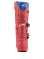 Alpinestars Tech 5 Boots, stivali da motocross, rosso acceso, rosso scuro e blu alpino, vista posteriore che mostra il tallone, zone di flessione a soffietto e ghetta superiore blu, con fibbie e marchio visibili