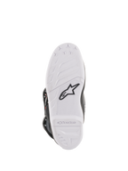 Stivali Alpinestars Youth Tech 7S, stivali da motocross, vista della suola bianca con logo a stella Alpinestars nero e marchio in rilievo, struttura in mescola resistente con motivo di aderenza ad alte prestazioni