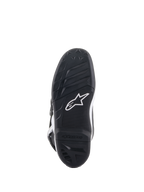 Stivali Alpinestars Youth Tech 7S, vista della suola, gomma nera con motivo grip testurizzato e logo Alpinestars bianco, costruzione in mescola resistente per motocross giovanile