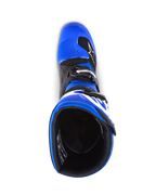 Stivali Alpinestars Youth Tech 7 S, stivali da motocross, blu nero e bianco, vista dall'alto dell'interno dello stivale, mostra la scocca blu e la fodera nera, struttura resistente con logo bianco per motocross giovanile
