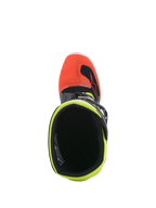 Stivali Alpinestars Youth Tech 7S, stivali da motocross, grigio scuro con accenti rossi e giallo fluorescente, vista dall'alto dell'apertura interna con fodera giallo fluorescente e punta rossa, progettati per corse fuoristrada per ragazzi.