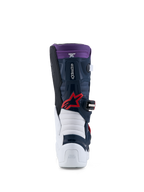 Alpinestars stivali Tech 7S ragazzo, stivali motocross blu, bianchi e viola con logo rosso, vista posteriore, certificati CE.