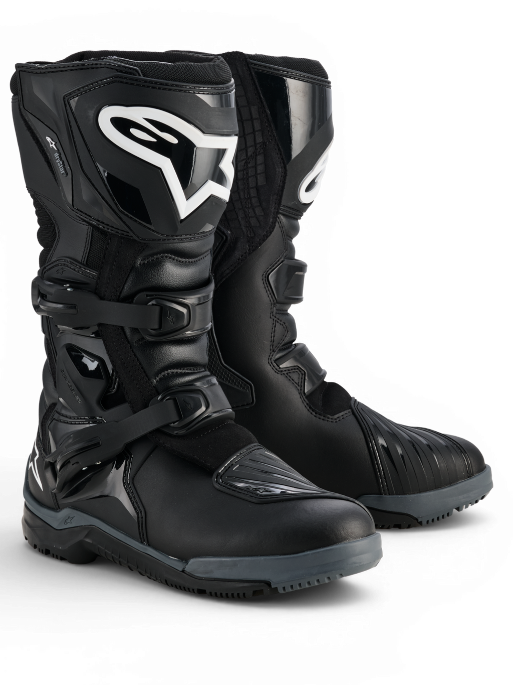 Alpinestars Corozal V2 Adventure Drystar®, paio di stivali da moto adventure neri impermeabili con piastre tibiali protettive, fibbie regolabili e suole robuste per tutti i terreni