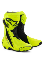 Alpinestars Supertech R Vented Boots, stivali da moto racing, giallo fluo e nero, caratterizzati da ampie perforazioni per il flusso d'aria, placca tibiale e protezioni per il tallone in TPU nero, e un profilo aerodinamico per uso su pista e strada ad alte prestazioni.