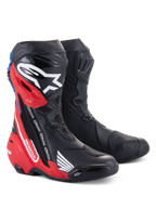 Stivali Alpinestars Honda Supertech R, stivali da corsa per moto, nero, rosso brillante e blu, con parastinchi in TPU, marchio Honda e design aerodinamico avanzato per prestazioni su pista e strada.