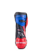 Stivali Alpinestars Honda Supertech R, stivali da moto racing, nero, rosso brillante e blu, vista posteriore con tallone rinforzato rosso e branding bianco, ghetta superiore blu con chiusura a cricchetto micro-regolabile e logo HRC sul retro