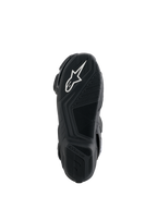 Stivali Alpinestars Honda SMX-6 V3, vista della suola, suola esterna in gomma nera con logo Alpinestars bianco, design con grip testurizzato per precisione sui comandi della moto