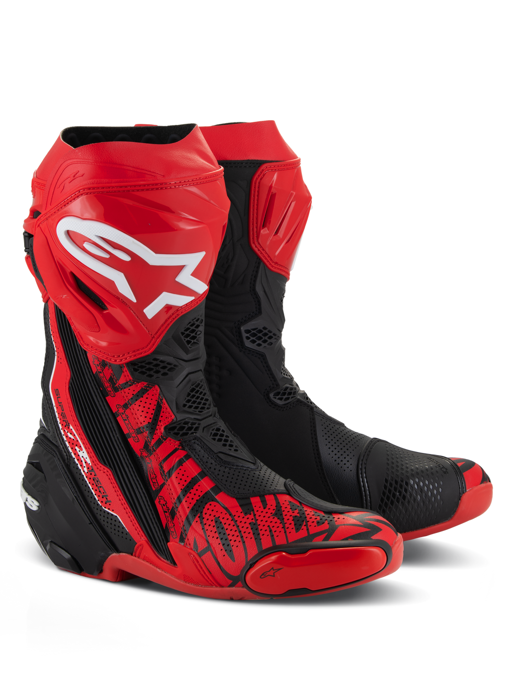 Alpinestars Supertech R LE Pecco Bagnaia Ventilati, stivali da moto racing, rosso e nero, con un grande logo Alpinestars bianco sullo stinco, ampie perforazioni per il flusso d'aria e grafiche rosse specializzate sulla punta e sul lato.
