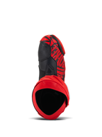 Stivali Alpinestars Supertech R LE Pecco Bagnaia Ventilati, rosso e nero, vista dall'alto che mostra l'apertura interna e la tomaia in microfibra perforata, design grafico audace con accenti neri, attrezzatura professionale per corse motociclistiche