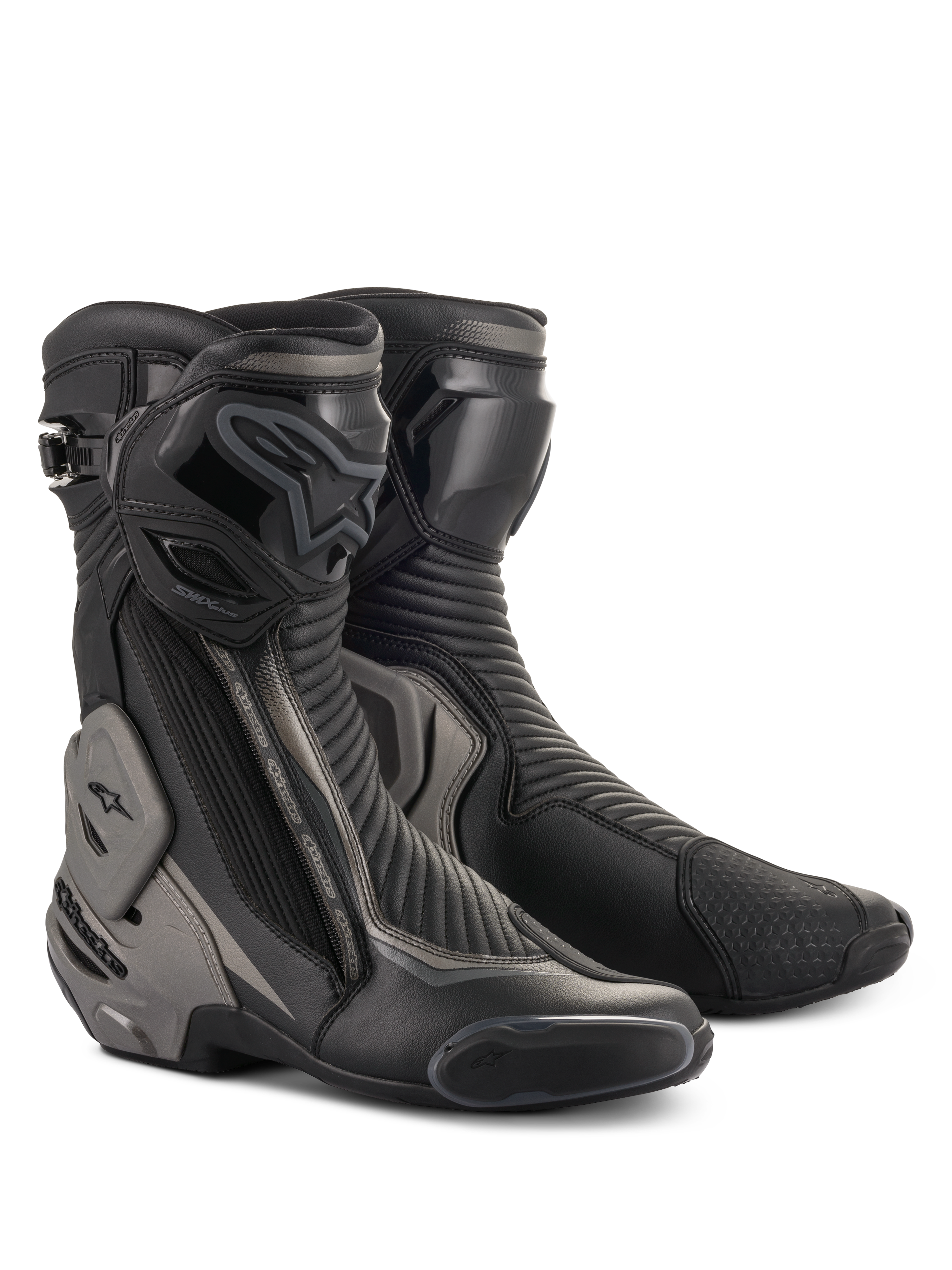 Stivali Alpinestars SMX Plus V2, stivali da moto racing e sportivi, nero e grigio scuro, con protezione avanzata della caviglia Multi-Link Control, placca stinco in TPU e slider sostituibili, costruzione in microfibra aerodinamica per guida su strada