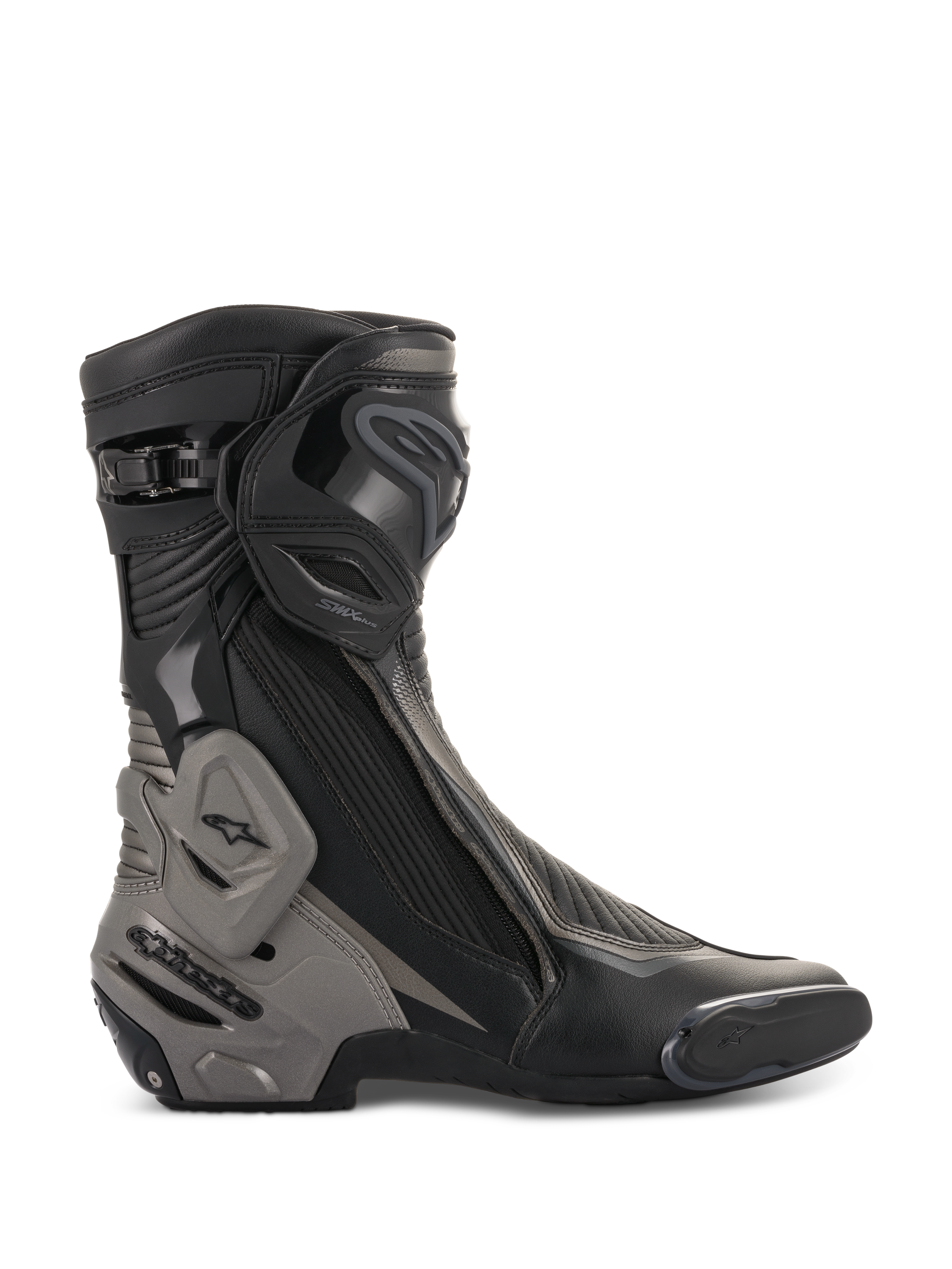 Stivali Alpinestars SMX Plus V2, stivali da moto racing, nero e grigio scuro, profilo laterale con avanzata placca parastinchi in TPU e protezione tallone, sistema Multi-Link Control, zone flessibili a soffietto, chiusura laterale con zip e costruzione aerodinamica in microfibra per guida ad alte prestazioni