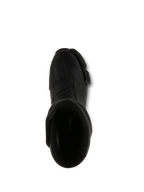 Stivali Alpinestars SMX S, stivali da moto neri, vista dall'alto dell'apertura interna, costruzione integrale in microfibra nera con zona cambio rinforzata e design ergonomico protettivo