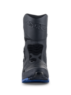 Stivali Alpinestars RT-8 GORE-TEX, stivali da moto touring, nero e blu, vista frontale con marchio Astars in rilievo sullo stinco, paracambio protettivo e suola blu robusta per trazione su ogni terreno
