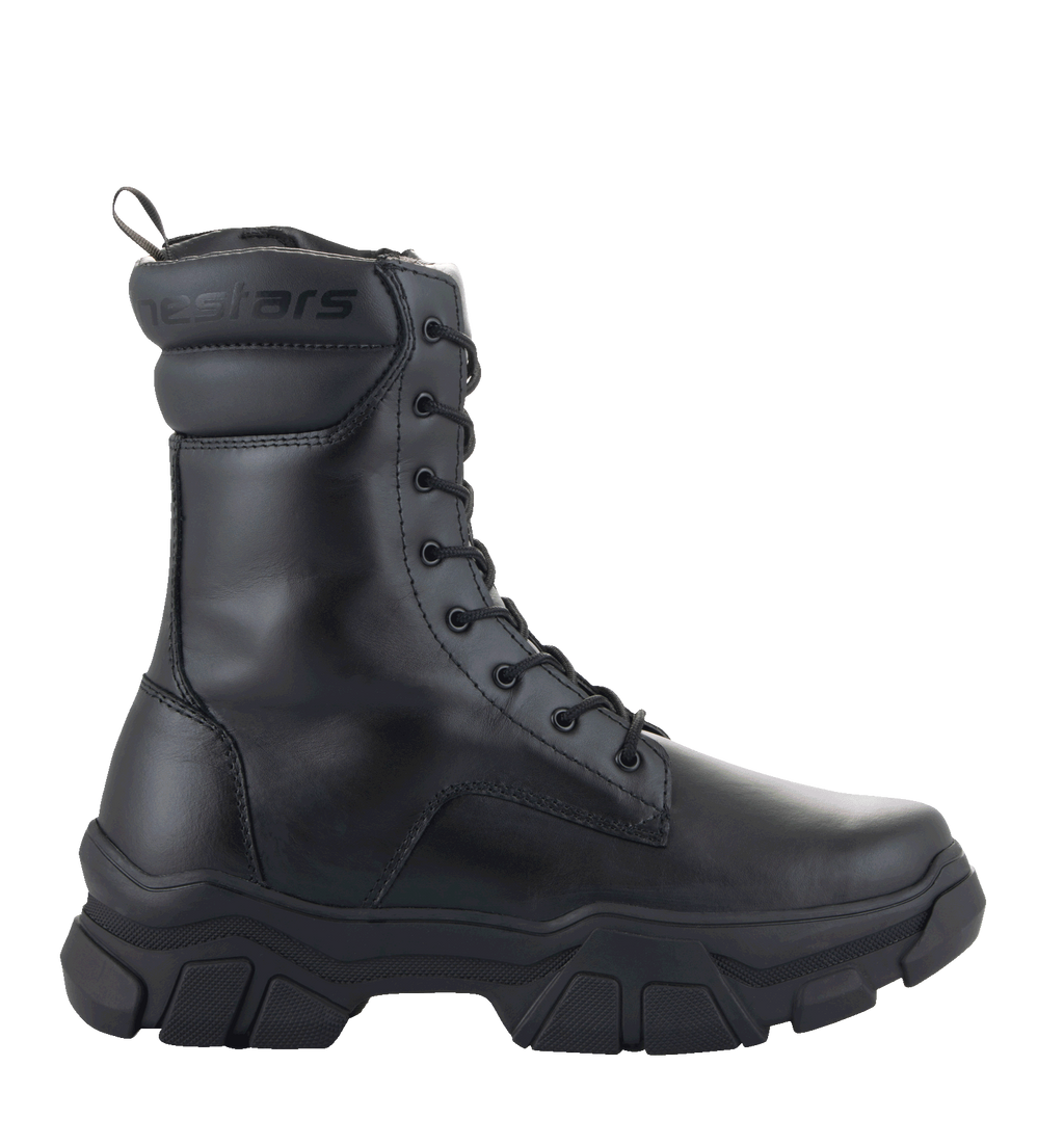 Stivali Alpinestars Ava da donna, stivali da moto urban, nero, vista laterale, suola spessa in gomma rialzata, costruzione in pelle pieno fiore, chiusura con lacci, design d'ispirazione utility per l'uso in sella e a piedi