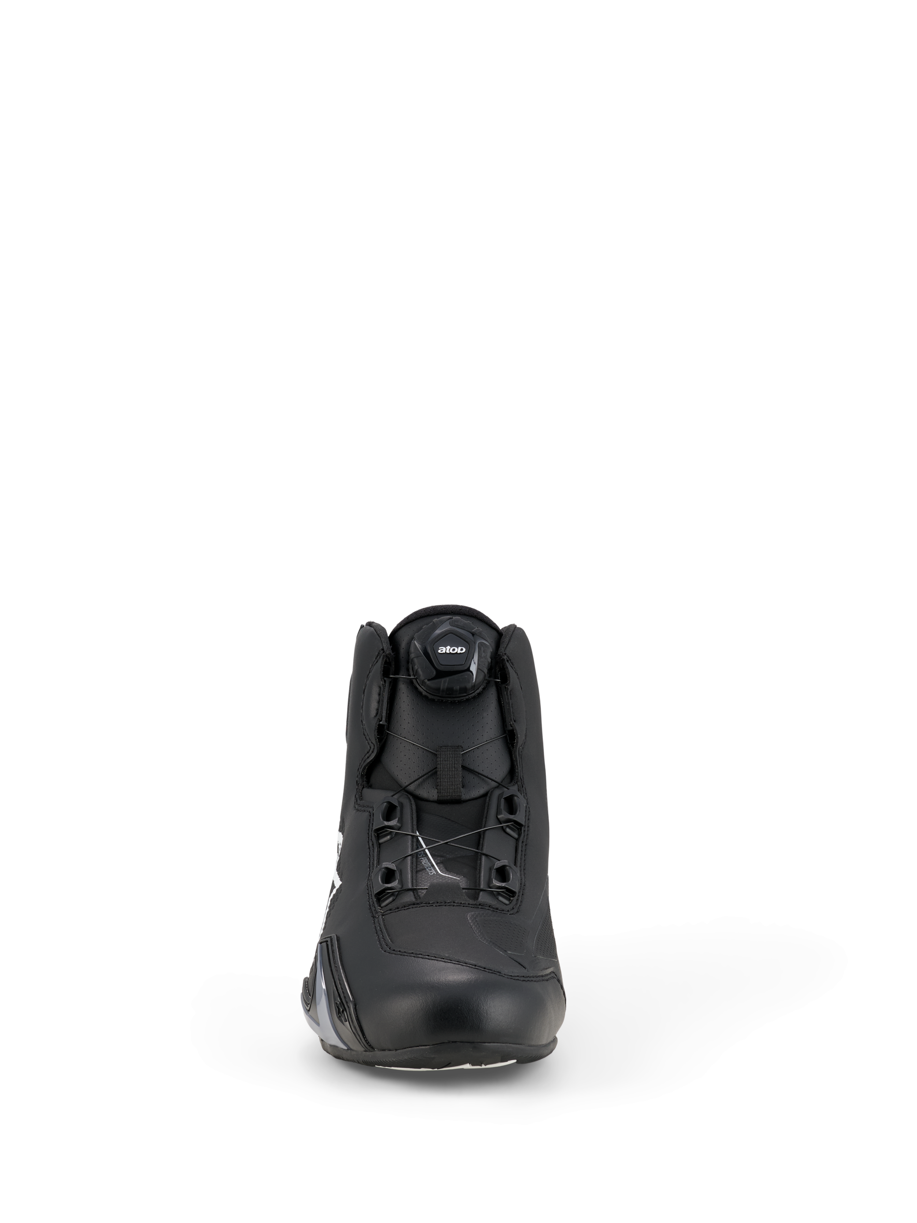 Scarpe Alpinestars Celer, scarpe da moto, nero e bianco, vista frontale che mostra l'innovativo sistema di chiusura a rotore Rotor, costruzione in microfibra tecnica, design sportivo e performante