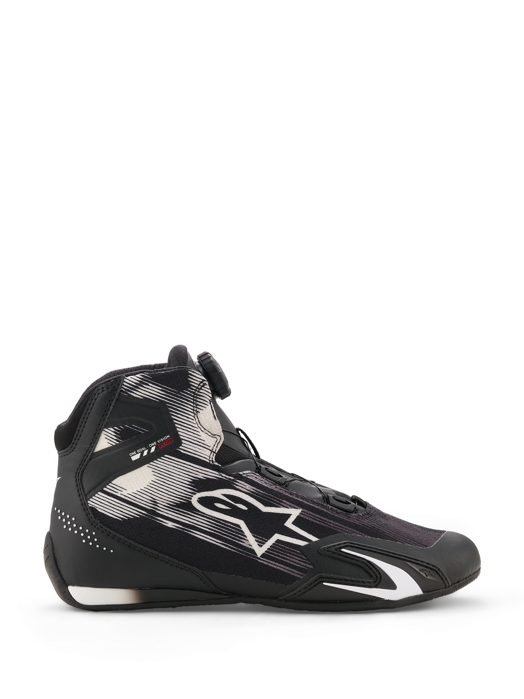 Alpinestars Scarpe Celer Superair, scarpe da moto, nero e bianco, vista laterale con motivi grafici bianchi e grande logo Astar, sistema di chiusura Rotor sulla linguetta, protezione della caviglia in TPU con branding 'ONE GOAL ONE VISION', tomaia in tessuto traspirante per prestazioni con il caldo