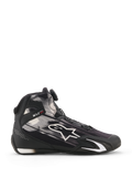 Alpinestars Scarpe Celer Superair, scarpe da moto, nero e bianco, vista laterale con motivi grafici bianchi e grande logo Astar, sistema di chiusura Rotor sulla linguetta, protezione della caviglia in TPU con branding 'ONE GOAL ONE VISION', tomaia in tessuto traspirante per prestazioni con il caldo