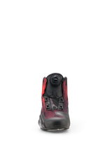 Scarpe Alpinestars Celer Superair, scarpe da moto, nero e rosso brillante, vista frontale con rotella del sistema di chiusura Rotor e tomaia in tessuto traspirante con rinforzi protettivi