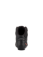 Scarpe Alpinestars Faster-3 Rideknit®, scarpe da moto, nero e rosso fluo, vista posteriore che mette in risalto il contrafforte del tallone in TPR, il colletto imbottito e il dettaglio del logo rosso sul tallone.