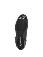 Alpinestars Faster-3 Rideknit® Shoes, scarpe da moto nere, vista della suola con trama antiscivolo e loghi Alpinestars bianchi su punta e tallone