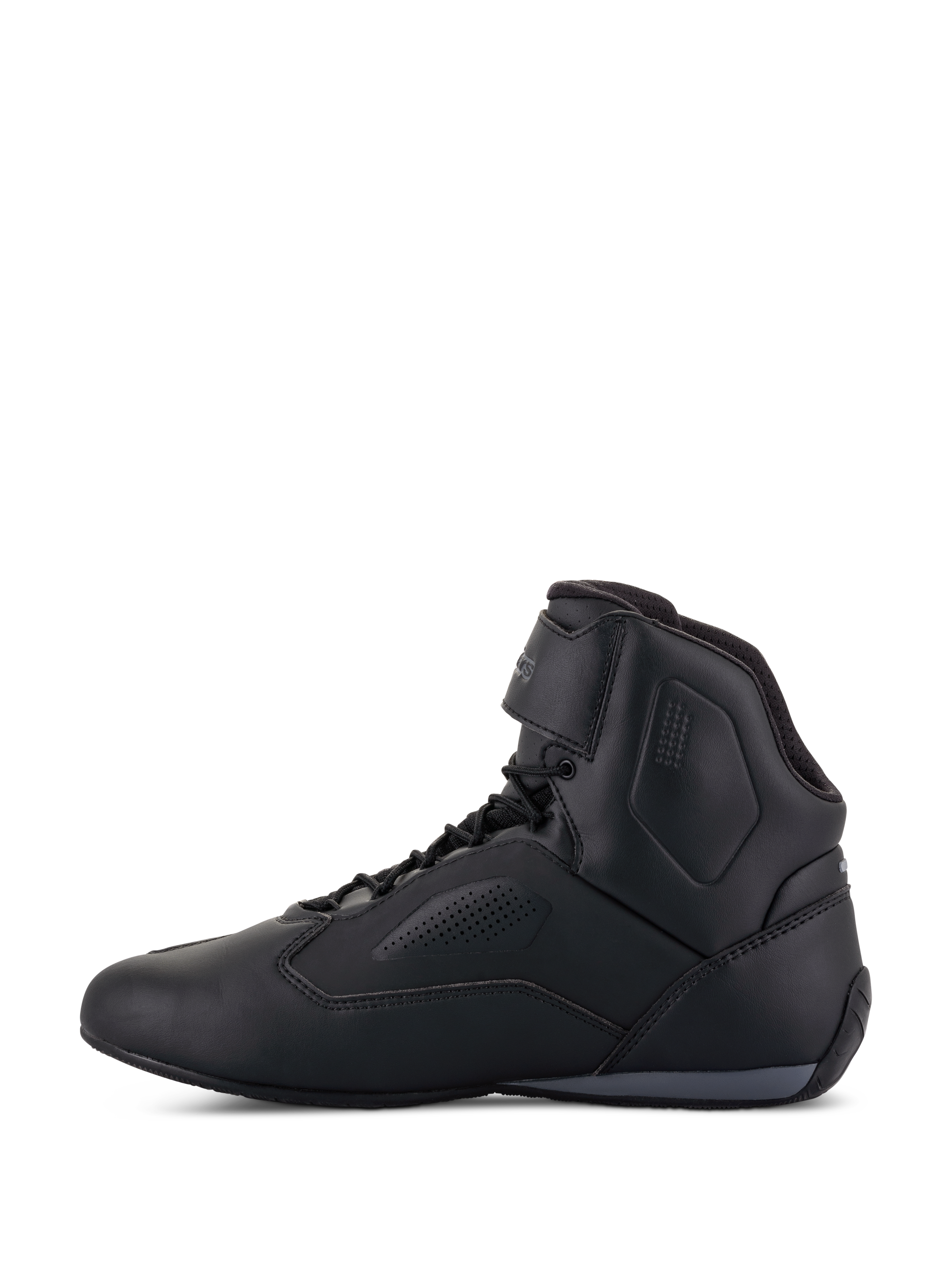 Alpinestars Faster-3 Rideknit® Shoes, scarpe da moto, nero, vista laterale di profilo, elegante tomaia in microfibra con pannelli di ventilazione traforati, chiusura con lacci e cinturino a strappo alla caviglia, design sportivo ispirato alle corse su strada