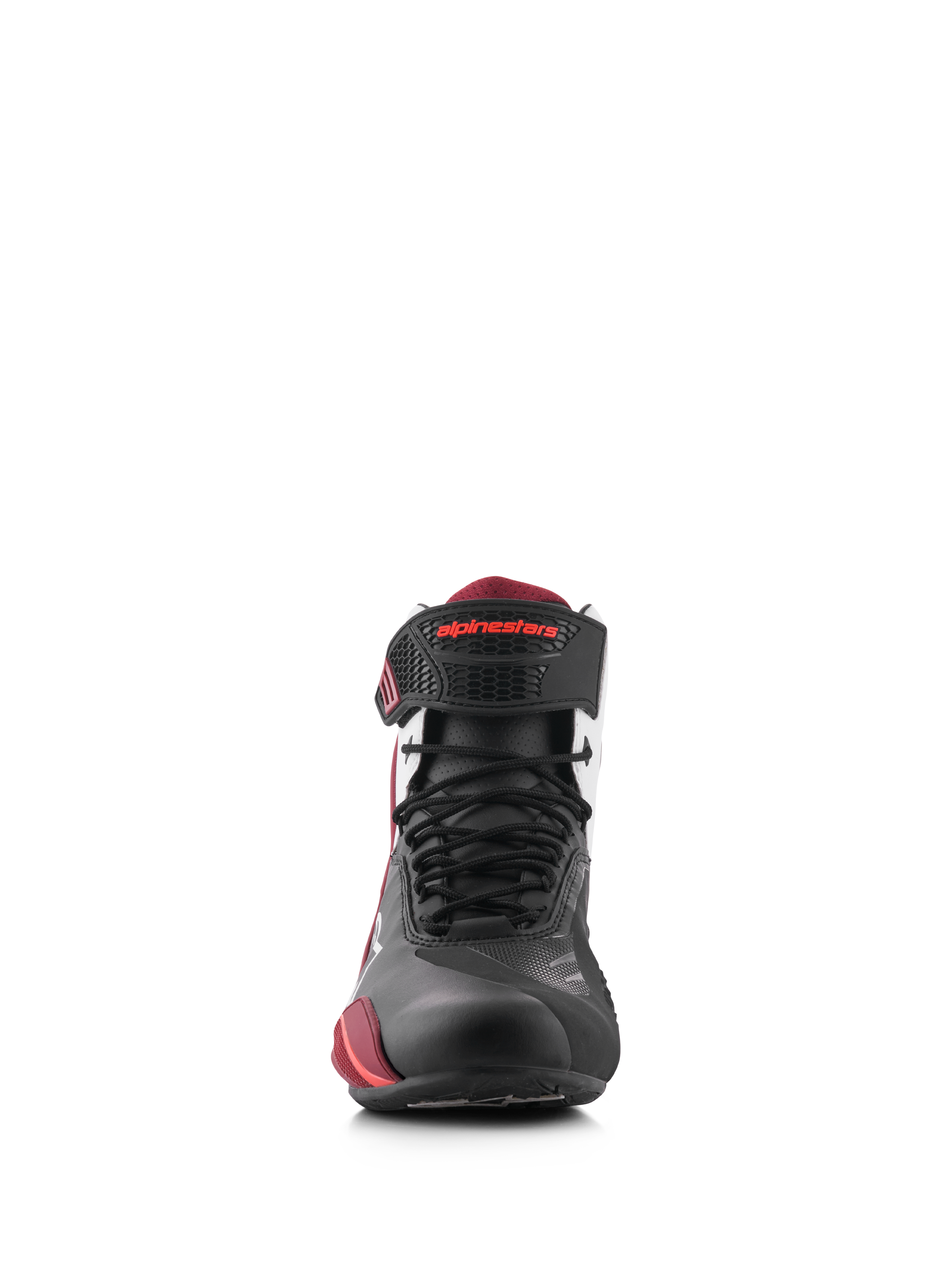 Alpinestars Faster-4 Shoes, Nero Bianco Rosso Scuro, vista frontale di calzature da moto, caratterizzate da tomaia in microfibra nera con accenti rossi, chiusura con lacci e cinturino in velcro sulla caviglia con logo Alpinestars rosso