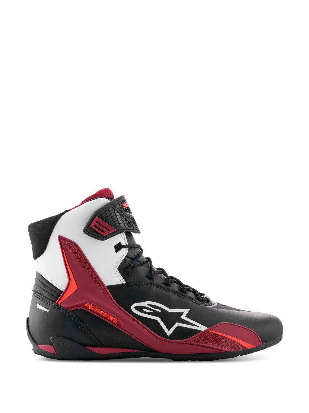 Alpinestars Faster-4 Shoes, scarpe da moto high-top, nero, bianco e rosso scuro, vista laterale con logo Alpinestars bianco e pannelli di supporto in TPU rossi, design stringato in stile racing sportivo, robusta struttura in microfibra.